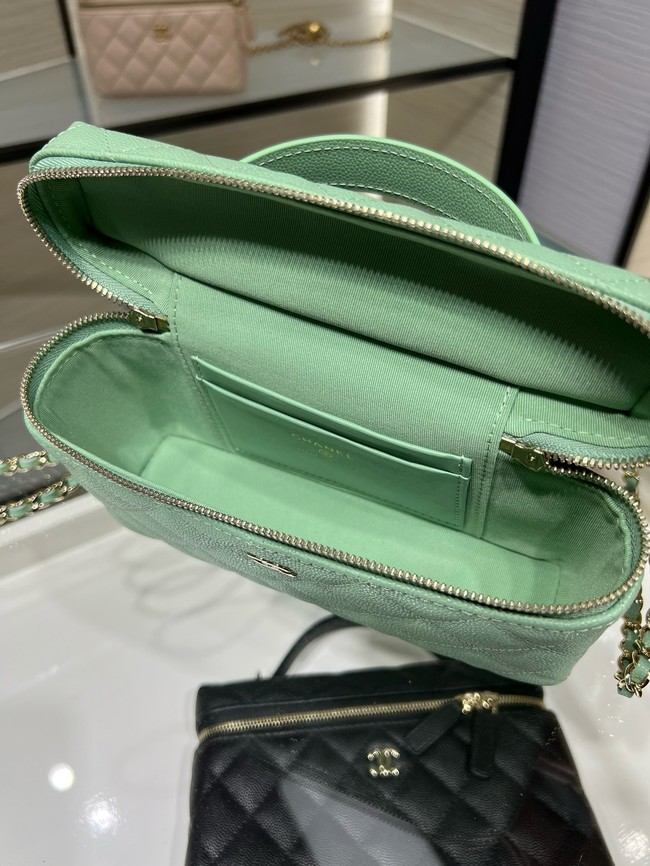 Chanel CLUTCH WITH CHAIN AP4385 green