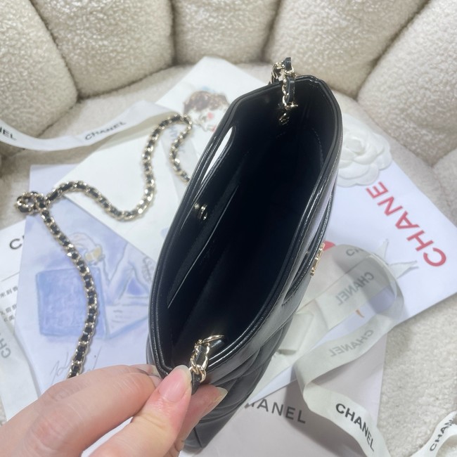 Chanel CLUTCH WITH CHAIN AP3656 black