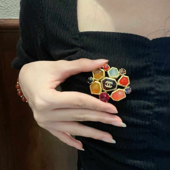 Chanel brooch CE16706