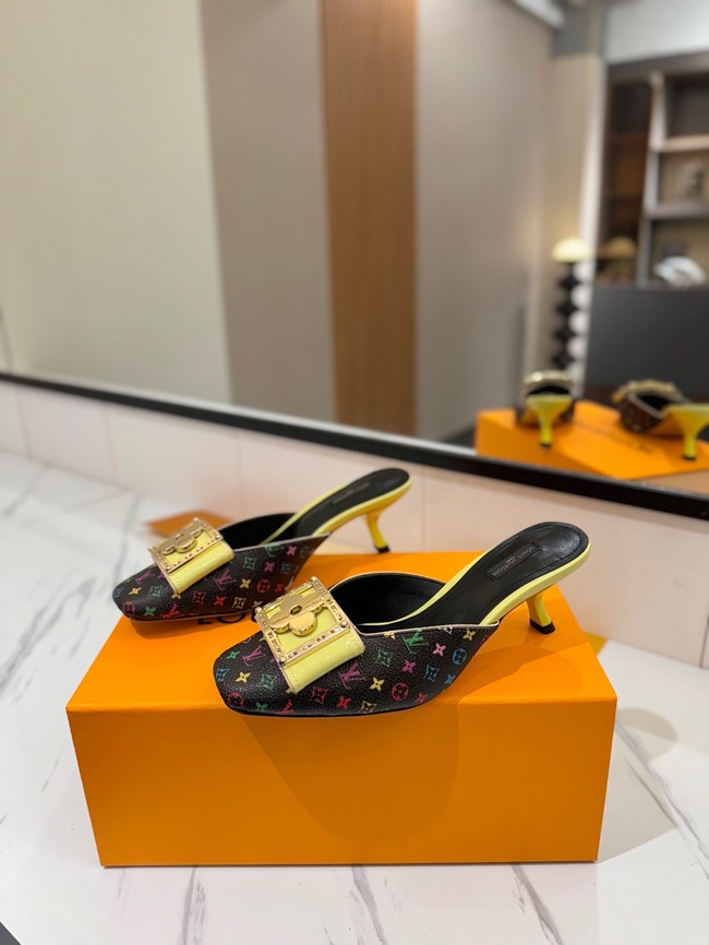 Louis Vuitton Slippers 45001-4