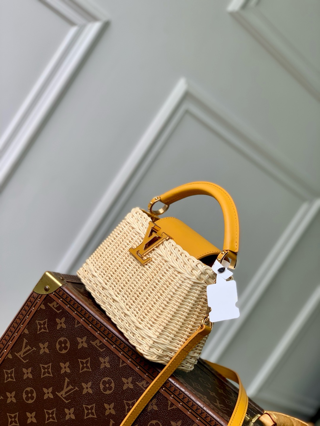 Louis Vuitton Capucines Mini M11617 yellow