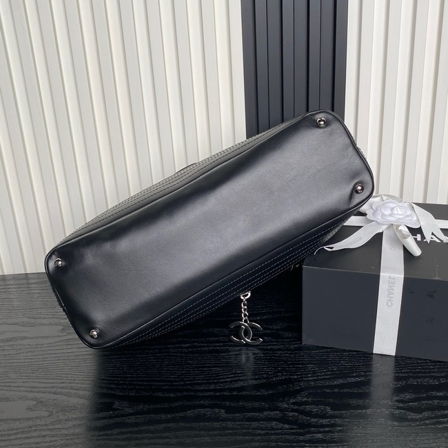 CHANEL Lambskin Shoulder Bags 9902 black