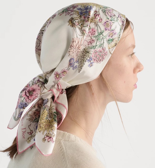 Dior Star 70 Square Scarf KY071