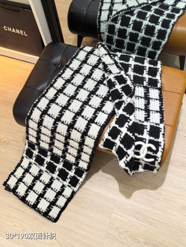 Chanel wool scarf KY119