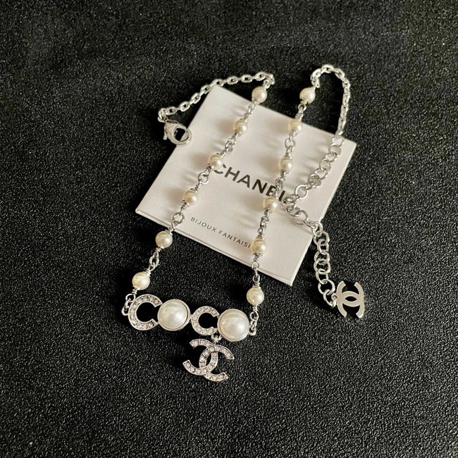 Chanel necklace CE81114
