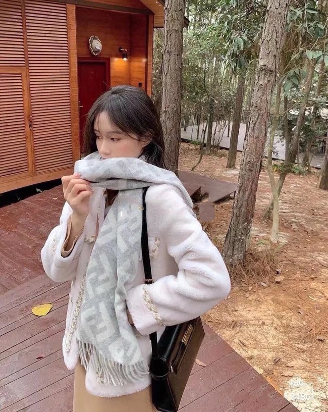 Fendi Cashmere Scarf 06386