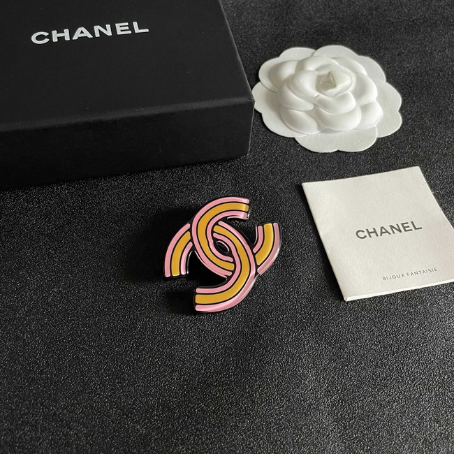 Chanel brooch CE81774