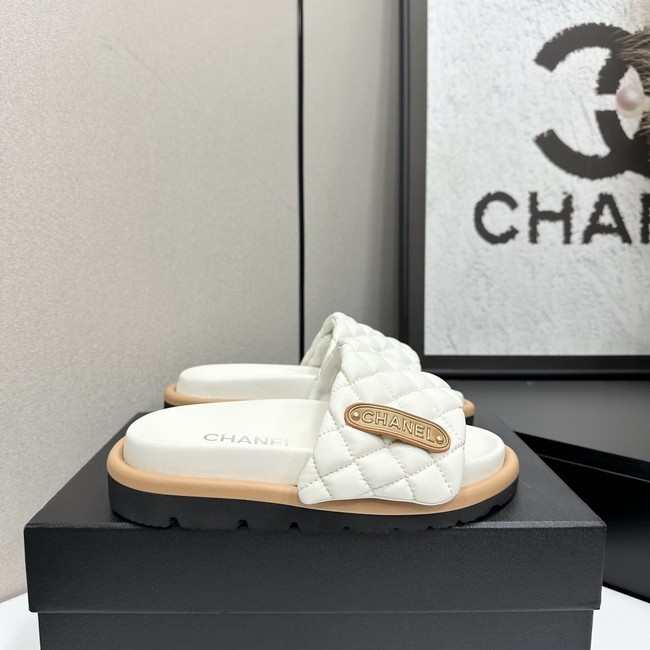 Chanel slipper 21061-4