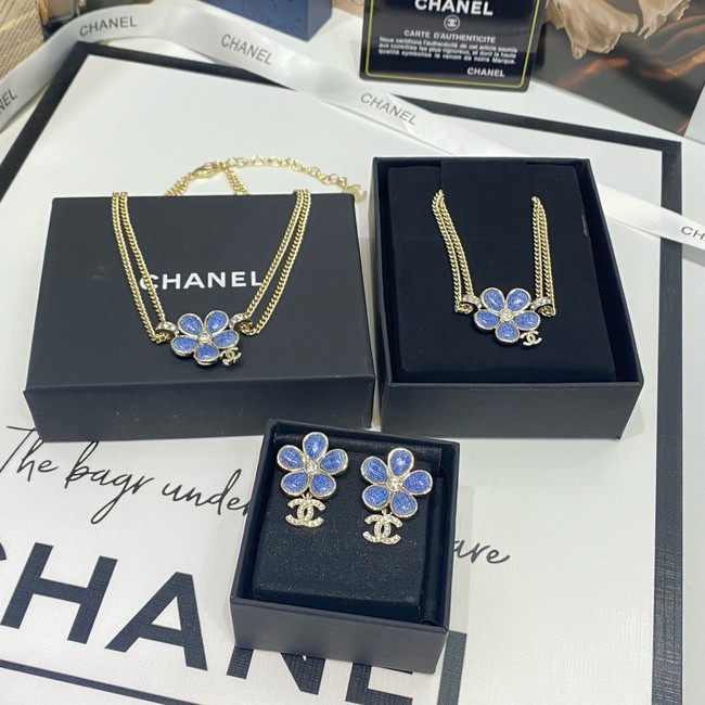 Chanel necklace CE81892