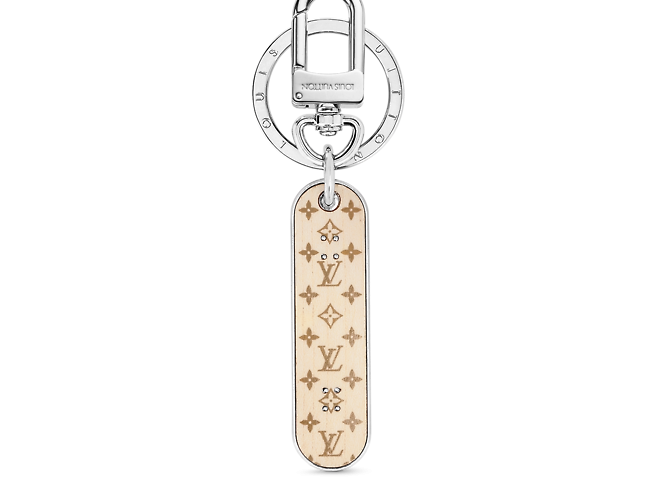 Le bijou de sac et porte-clés Monogram Skate émerveille les fashionistas